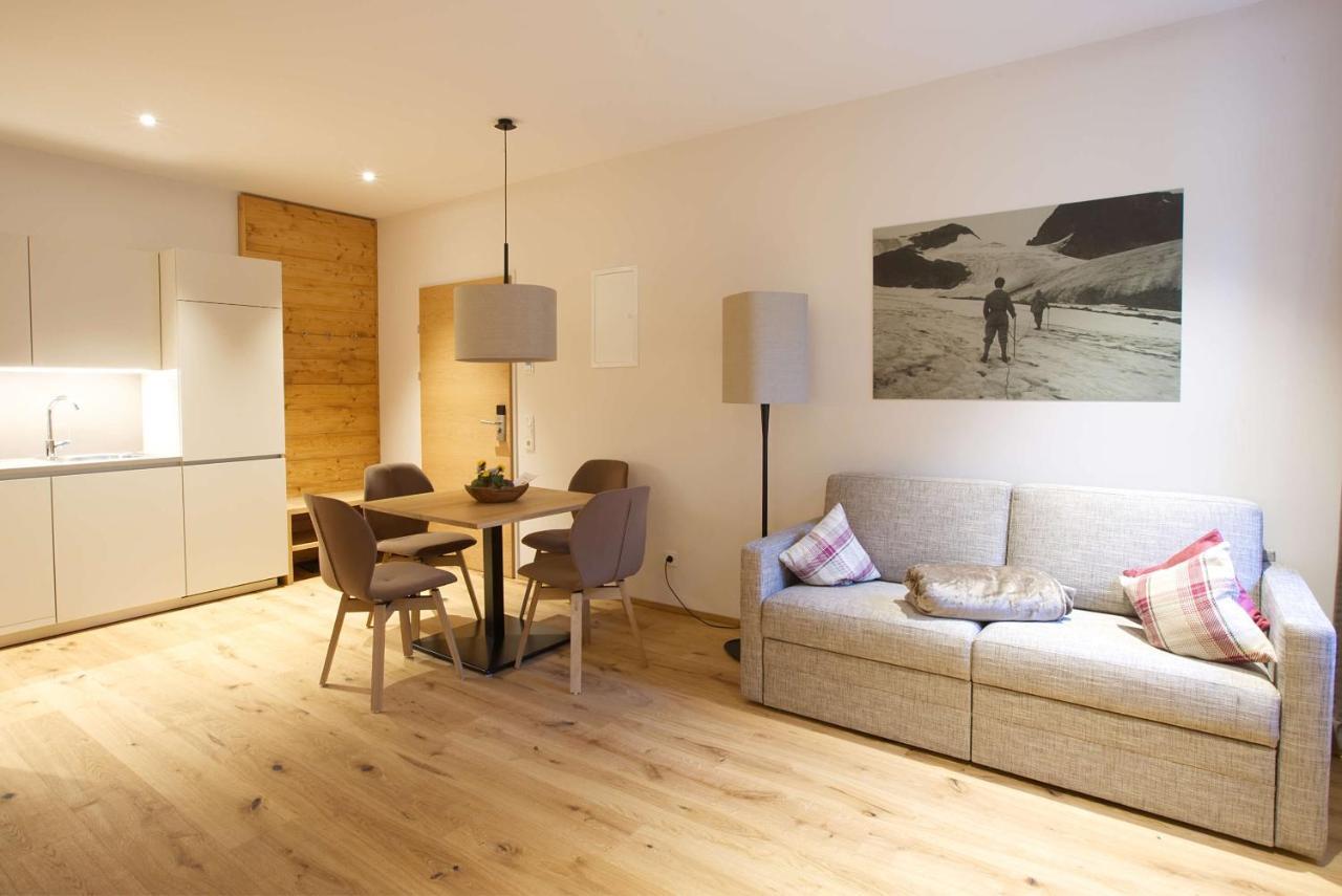 Adler Alpen Apartments Schruns Pokoj fotografie